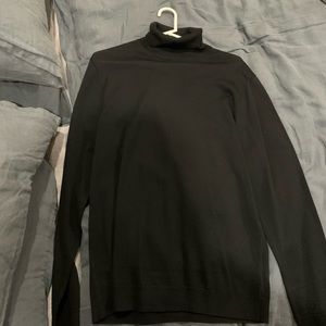 H&M wool turtle neck sweatshirt